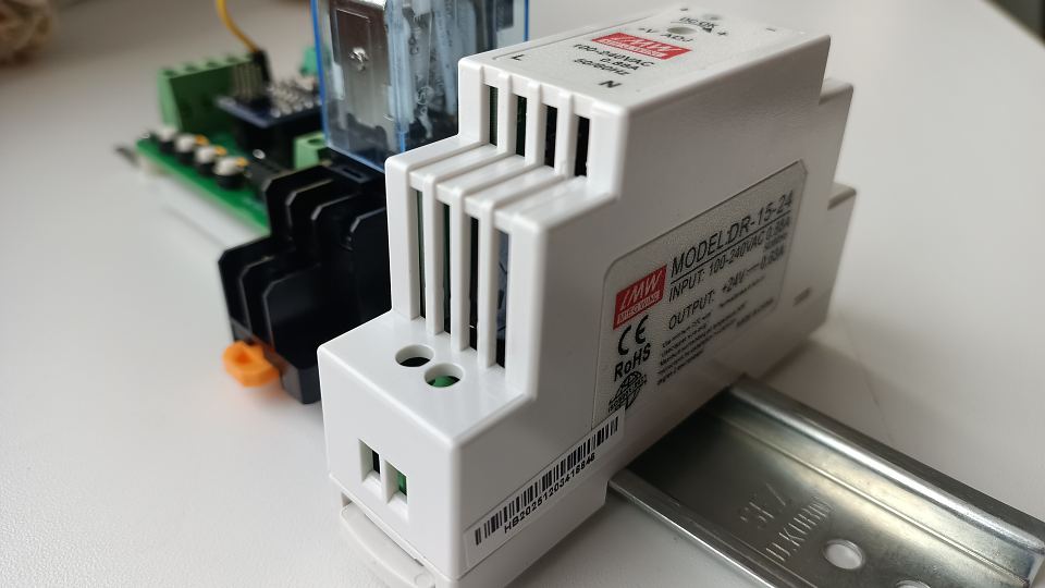 Laiendusplaadi kronstein DIN liistule